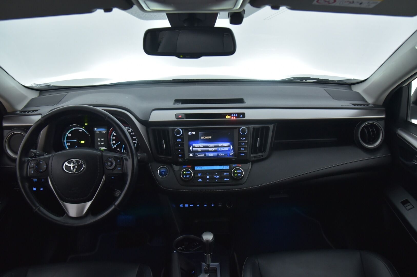 Toyota RAV4 2017 2.5 Hybrid AWD Premium - ACC | JBL | Nahat muistilla | Koukku | P.Kamera | Sähk. luukku | 2x renkaat&alumiinivanteet
