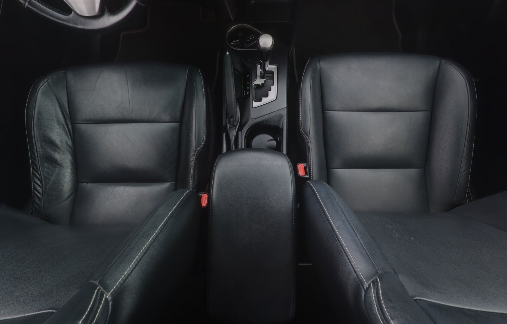 Toyota RAV4 2017 2.5 Hybrid AWD Premium - ACC | JBL | Nahat muistilla | Koukku | P.Kamera | Sähk. luukku | 2x renkaat&alumiinivanteet