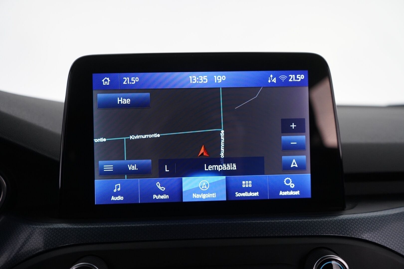 Ford Focus 2022 1,0 EcoBoost Hybrid 155hv (kevythybridi) M6 Active Wagon - Lämmitettävä ohjauspyörä | Kaistavahti | Lämmitettävä tuulilasi | Sähkötoiminen takaluukku | Kamera | Kahdet renkaat alumiinivantein | Suomi-auto