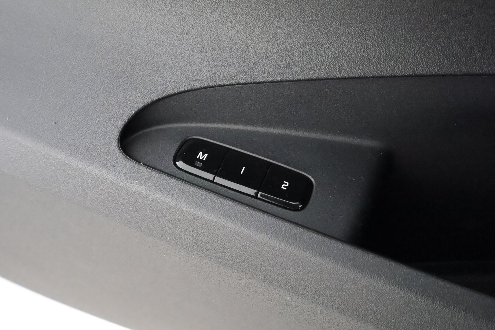 Polestar 2 2022 Long Range Single Motor, 170kW, 78kWh * ACC / Akkukäyttöinen Lisälämmitin / Pixel-LED / High Performance * - 1.Om Suomi-auto / Merkkihuollettu / Koti & Kauppalaturi