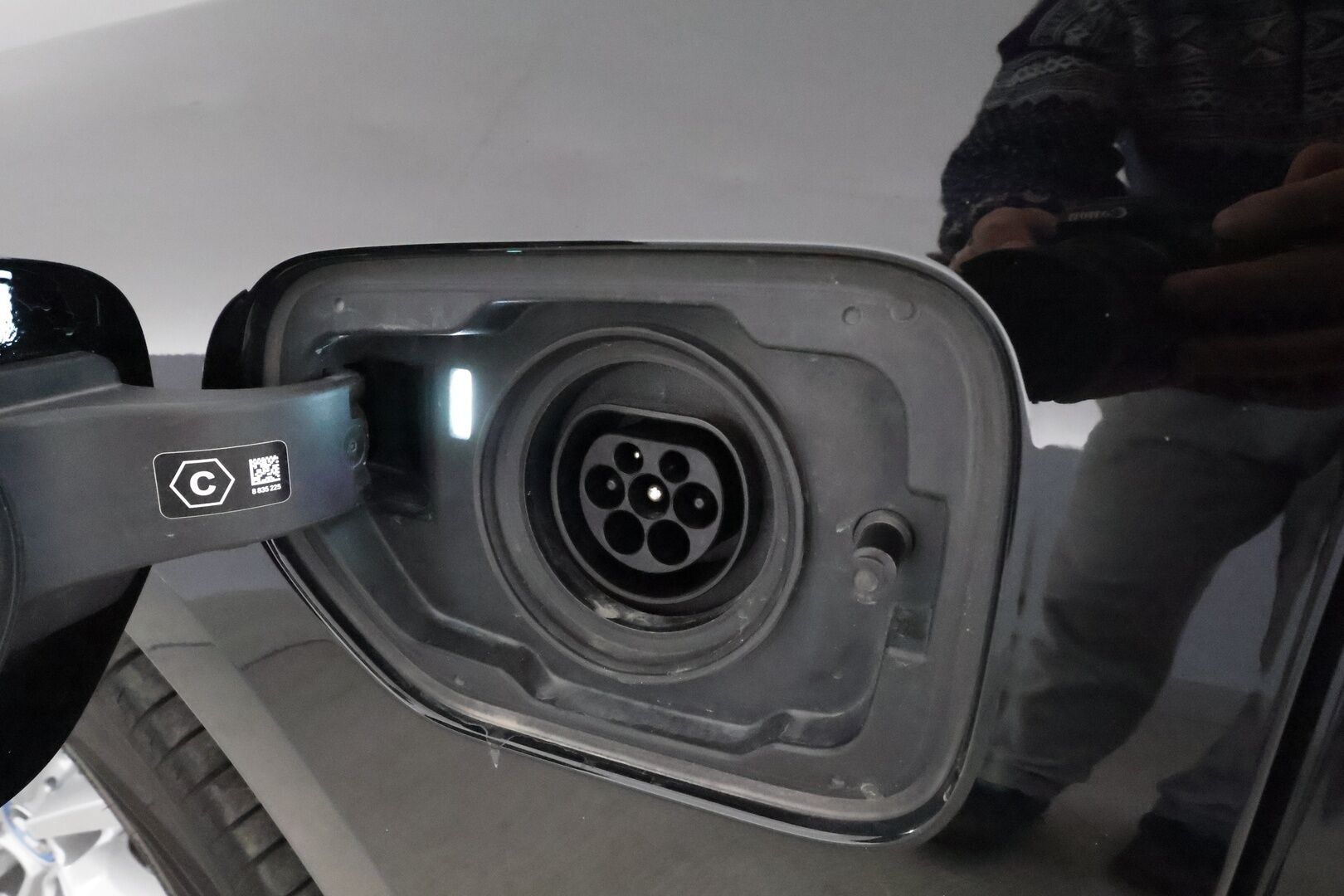 BMW 330 2022 G21 Touring 330e xDrive A Charged Edition **ACC / Adapt.LED / Hifi / P.tutkat / Puolinahat / Comfort Access / Navi** - Suomi-auto / Kahdet renkaat aluvanteilla / Merkkihuollettu