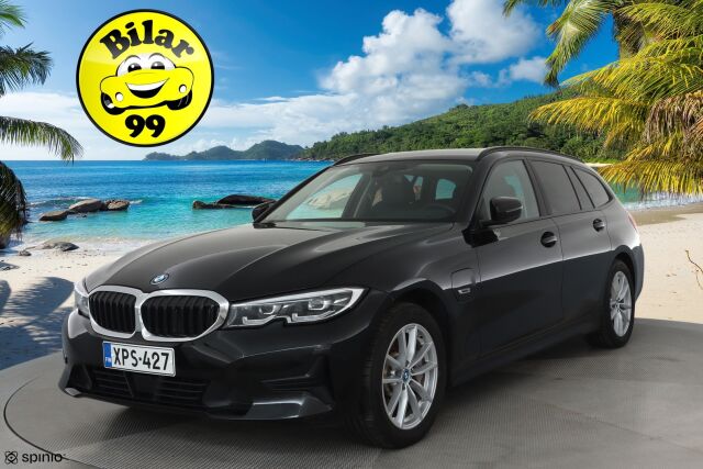 BMW 330 2022