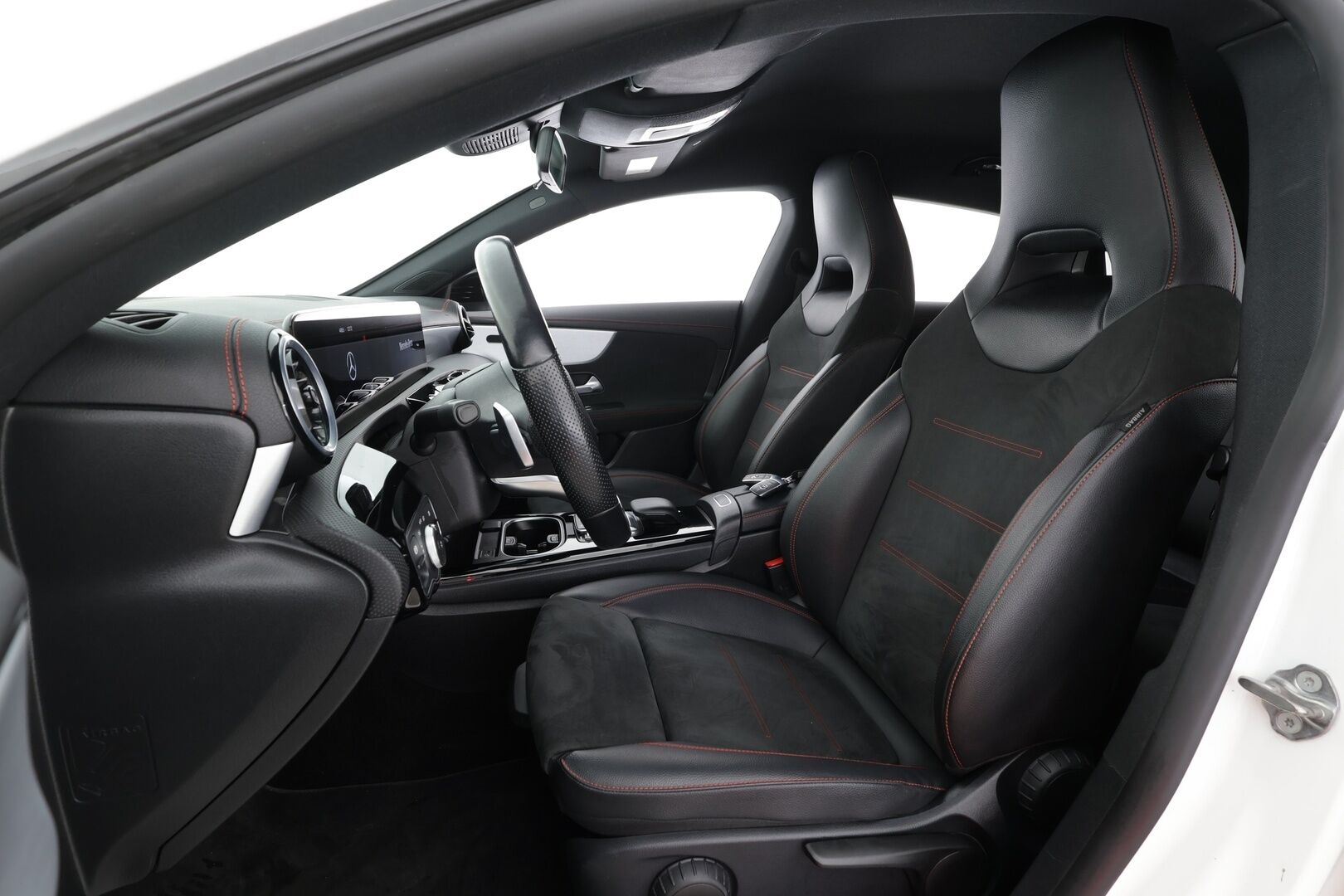 Mercedes-Benz CLA 2022 200 d 4MATIC A Shooting Brake Business AMG * Vakkari / P.kamera / Webasto / Koukku / Sähköluukku / LED * - Suomi-auto / Kahdet renkaat aluvanteilla