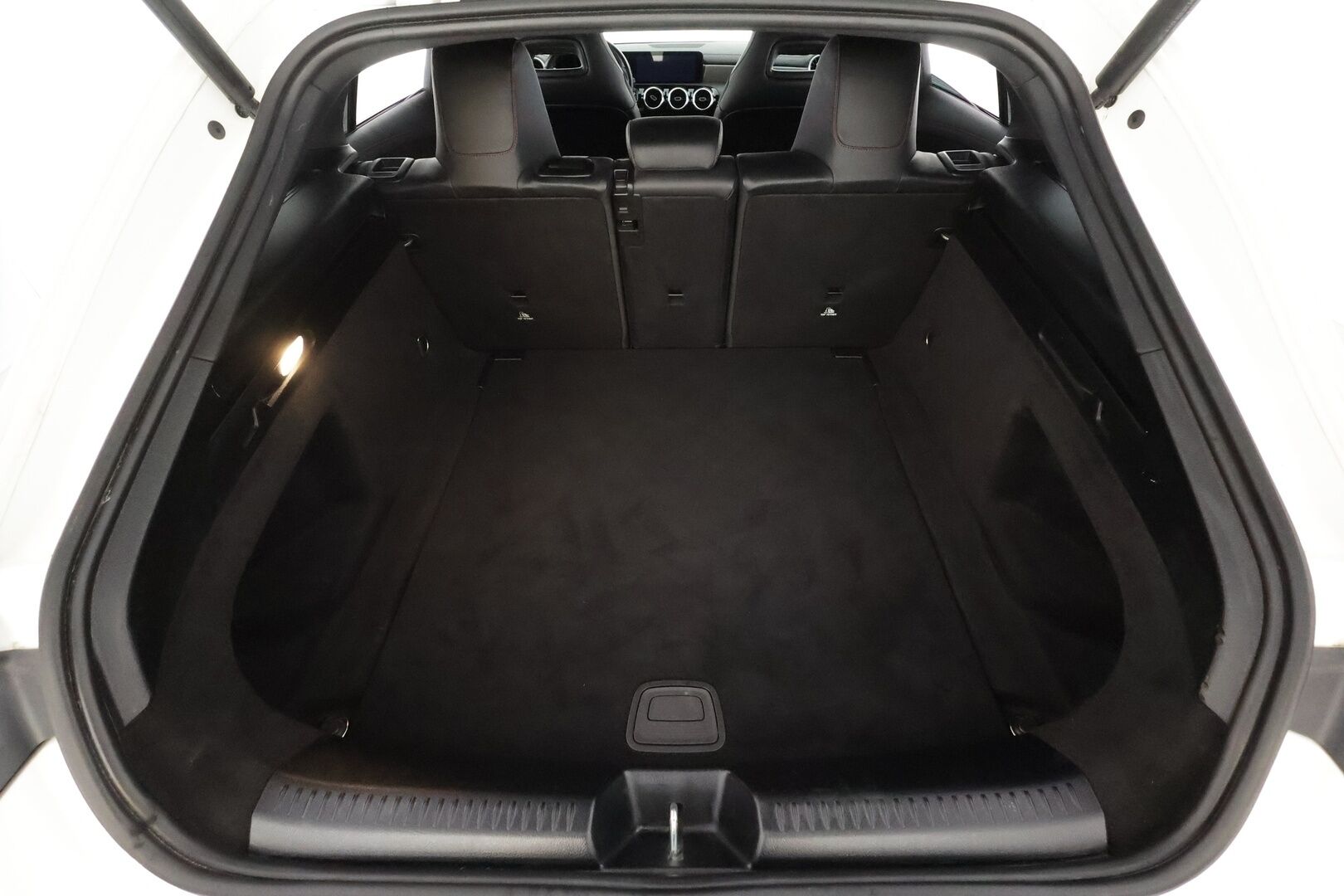 Mercedes-Benz CLA 2022 200 d 4MATIC A Shooting Brake Business AMG * Vakkari / P.kamera / Webasto / Koukku / Sähköluukku / LED * - Suomi-auto / Kahdet renkaat aluvanteilla