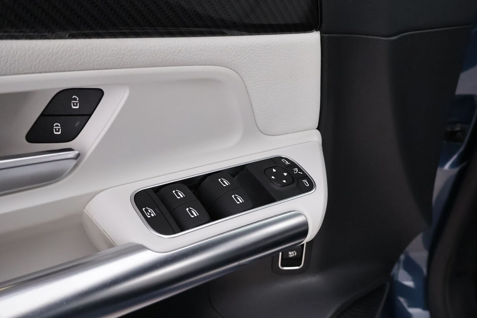 Mercedes-Benz B 2020 220 4Matic A Premium Business AMG - Webasto | DTR+Q | Midline | Vetokoukku | Peruutuskamera | Multibeam | Widescreen | Nahkasisusta | Keyless | Supervarusteet | Harvoin tarjolla!