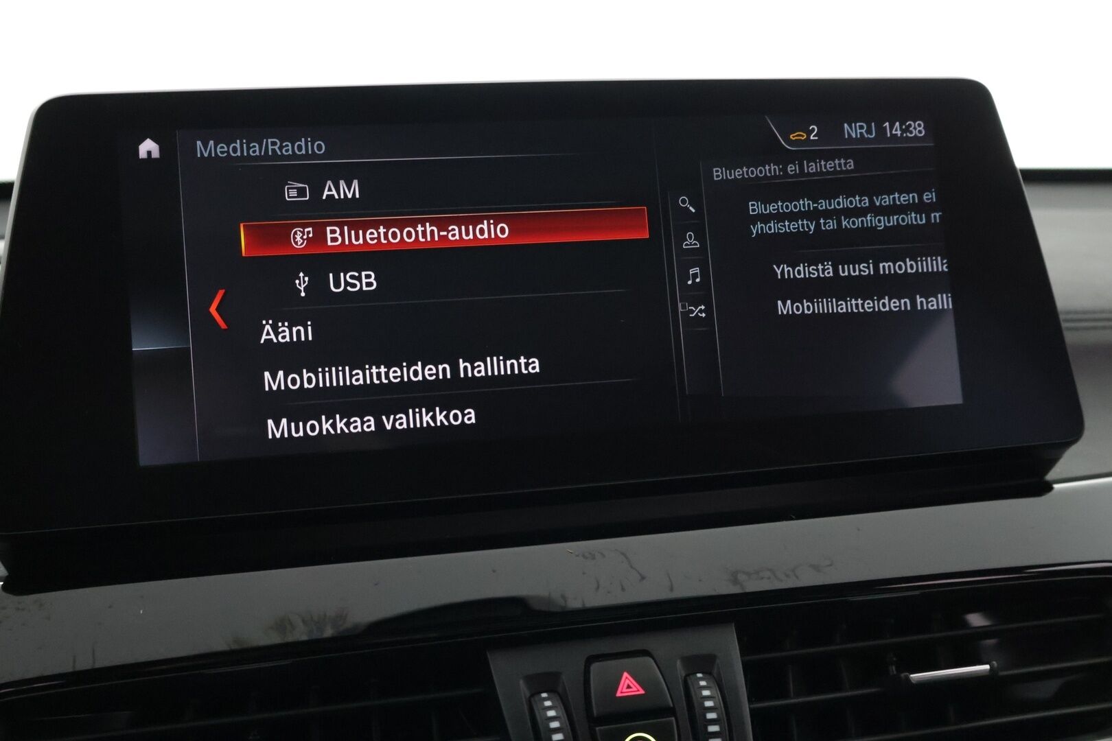 BMW X1 2021 F48 xDrive25e A SportLine - HUD | Hifit | ACC | Koukku | Navigation + | Panorama | Adapt. LED | Sporttipenkit | Sähkötoiminen takaluukku