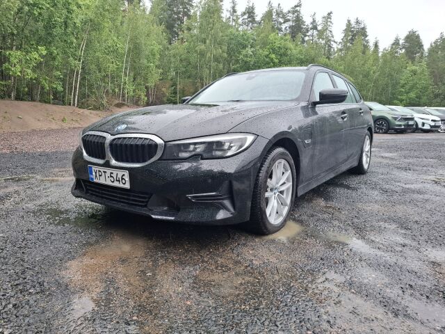 BMW 320 -kuva