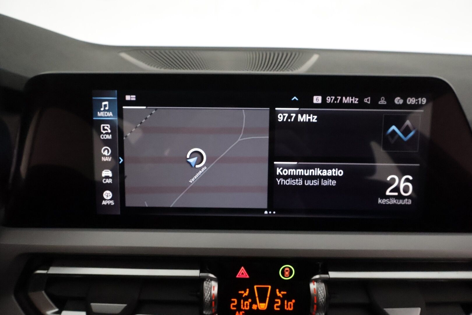 BMW 320 2021 G21 Touring 320e xDrive A Charged Edition ** Koukku / Digimittaristo / P.tutkat / Vakkari / Sähköluukku** - 1.om Suomi-auto / Akku kuntotarkastettu / Kahdet renkaat aluvanteilla / Merkkihuollettu