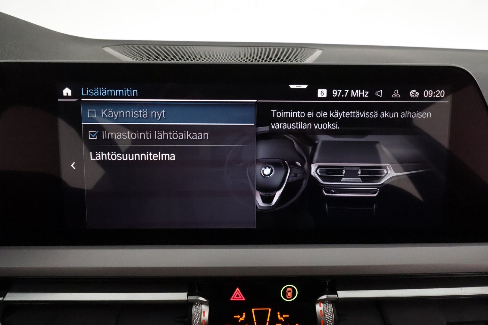 BMW 320 2021 G21 Touring 320e xDrive A Charged Edition ** Koukku / Digimittaristo / P.tutkat / Vakkari / Sähköluukku** - 1.om Suomi-auto / Akku kuntotarkastettu / Kahdet renkaat aluvanteilla / Merkkihuollettu