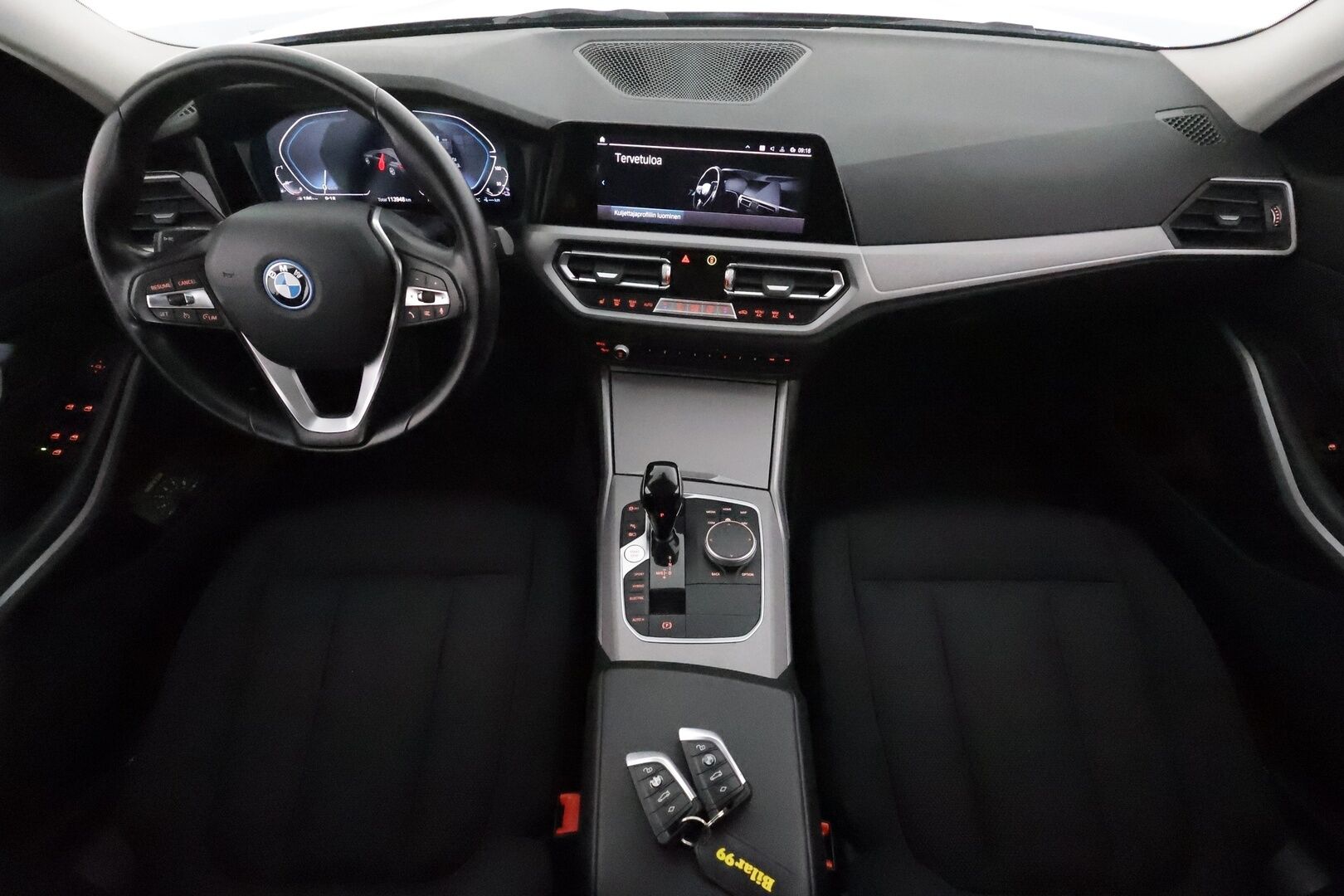 BMW 320 2021 G21 Touring 320e xDrive A Charged Edition ** Koukku / Digimittaristo / P.tutkat / Vakkari / Sähköluukku** - 1.om Suomi-auto / Akku kuntotarkastettu / Kahdet renkaat aluvanteilla / Merkkihuollettu