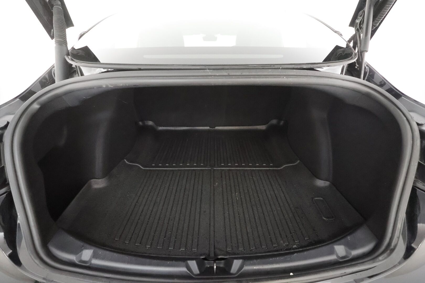 Tesla Model 3 2021 Performance - | ACC | ILP | Refresh | Premium-audio | Matrix | Panorama | Sähkönahat | Sähkökontti | 2x renkaat aluvantein | 