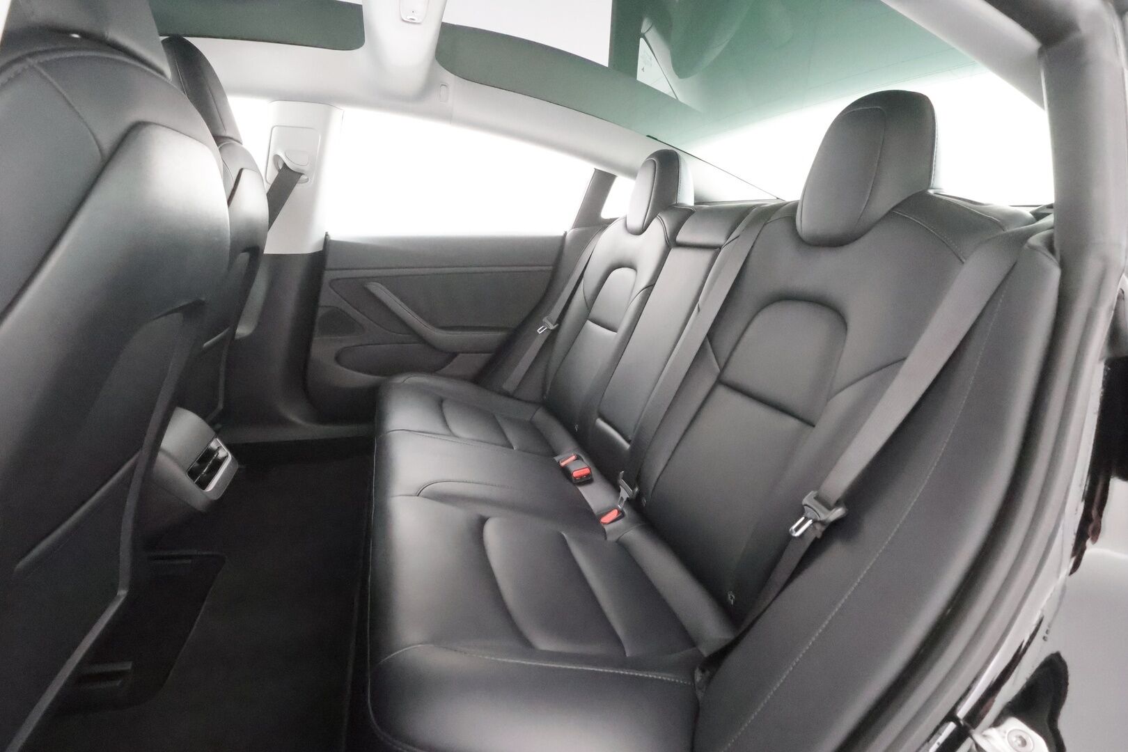 Tesla Model 3 2021 Performance - | ACC | ILP | Refresh | Premium-audio | Matrix | Panorama | Sähkönahat | Sähkökontti | 2x renkaat aluvantein | 