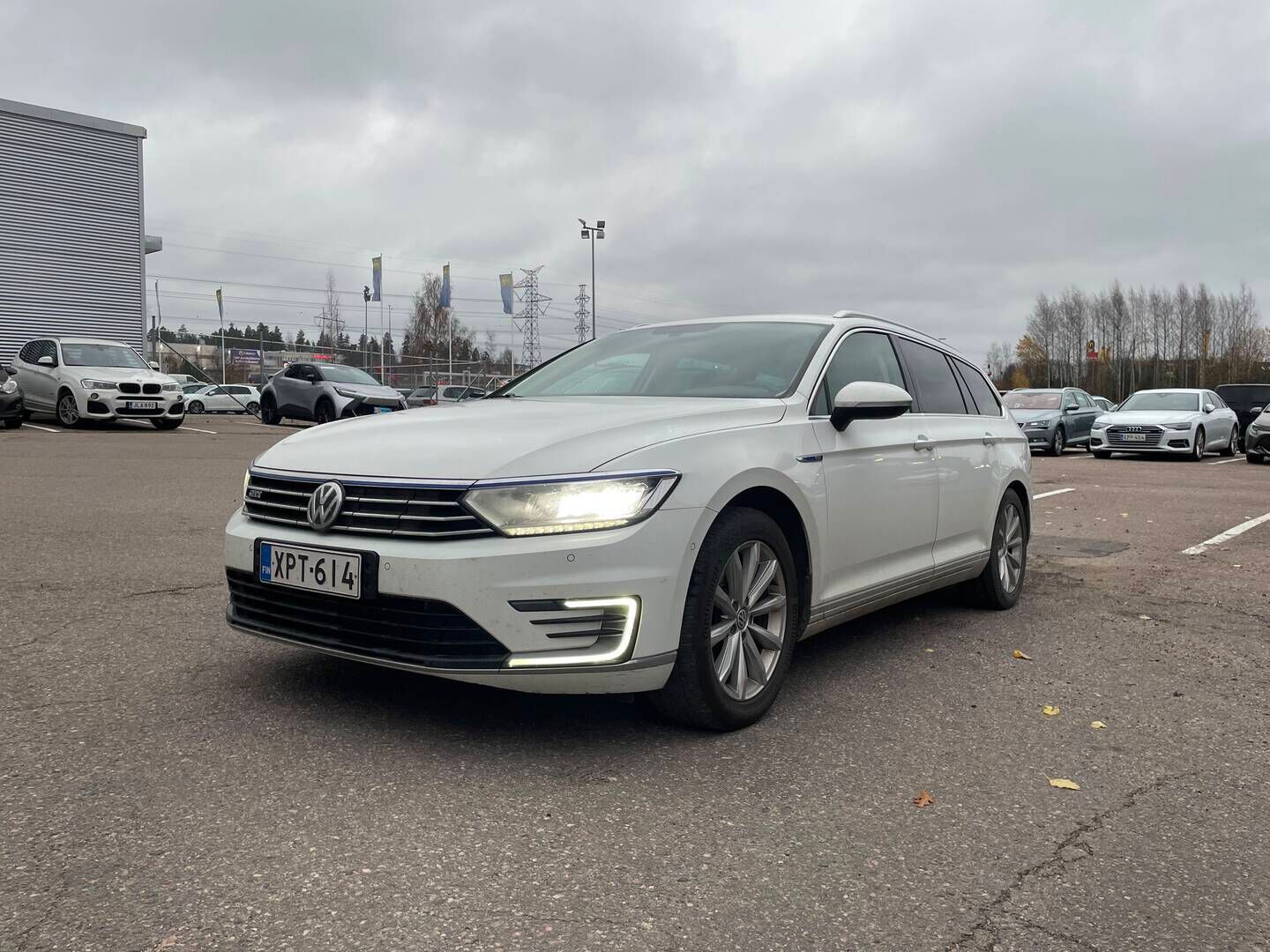 Volkswagen Passat 2018 Variant GTE Plug-In Hybrid 160 kW (218 hv) DSG-aut. - ACC | Peruutuskamera | Keylessgo | Digimittaristo |Hyvin huollettu | ergoComfort Penkit | - KORKO VAIN 3,99 %