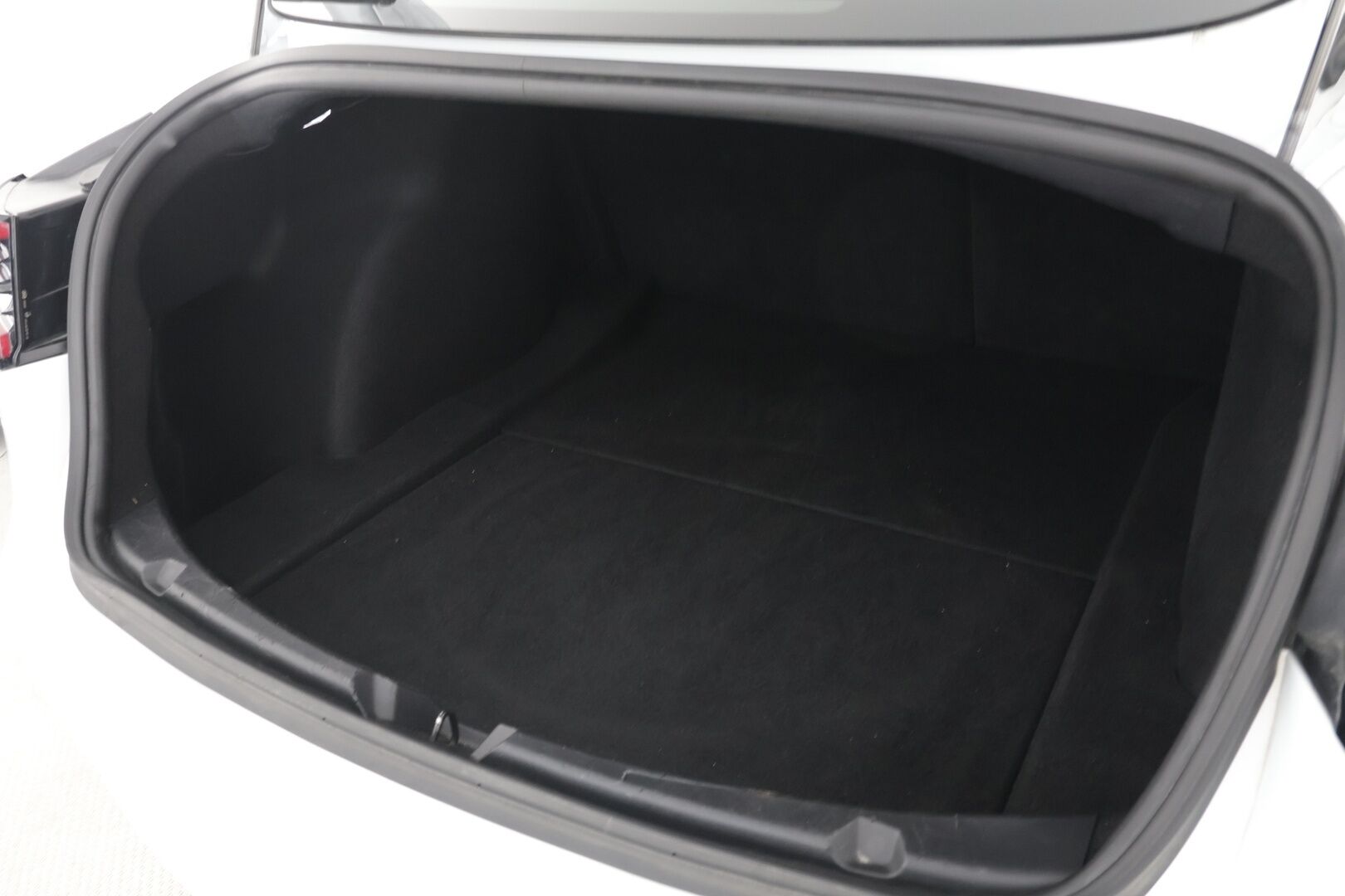 Tesla Model 3 2020 Standard Range Plus RWD * Autopilot / Lasikatto / Acc / Peruutuskamera / Musta Nahkasisusta*