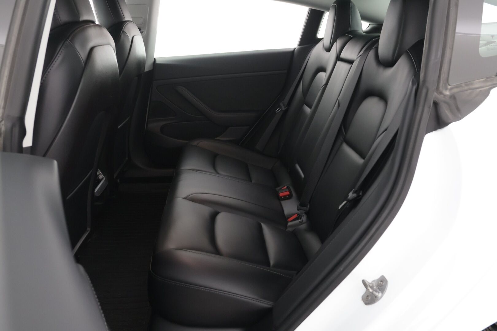 Tesla Model 3 2020 Standard Range Plus RWD * Autopilot / Lasikatto / Acc / Peruutuskamera / Musta Nahkasisusta*