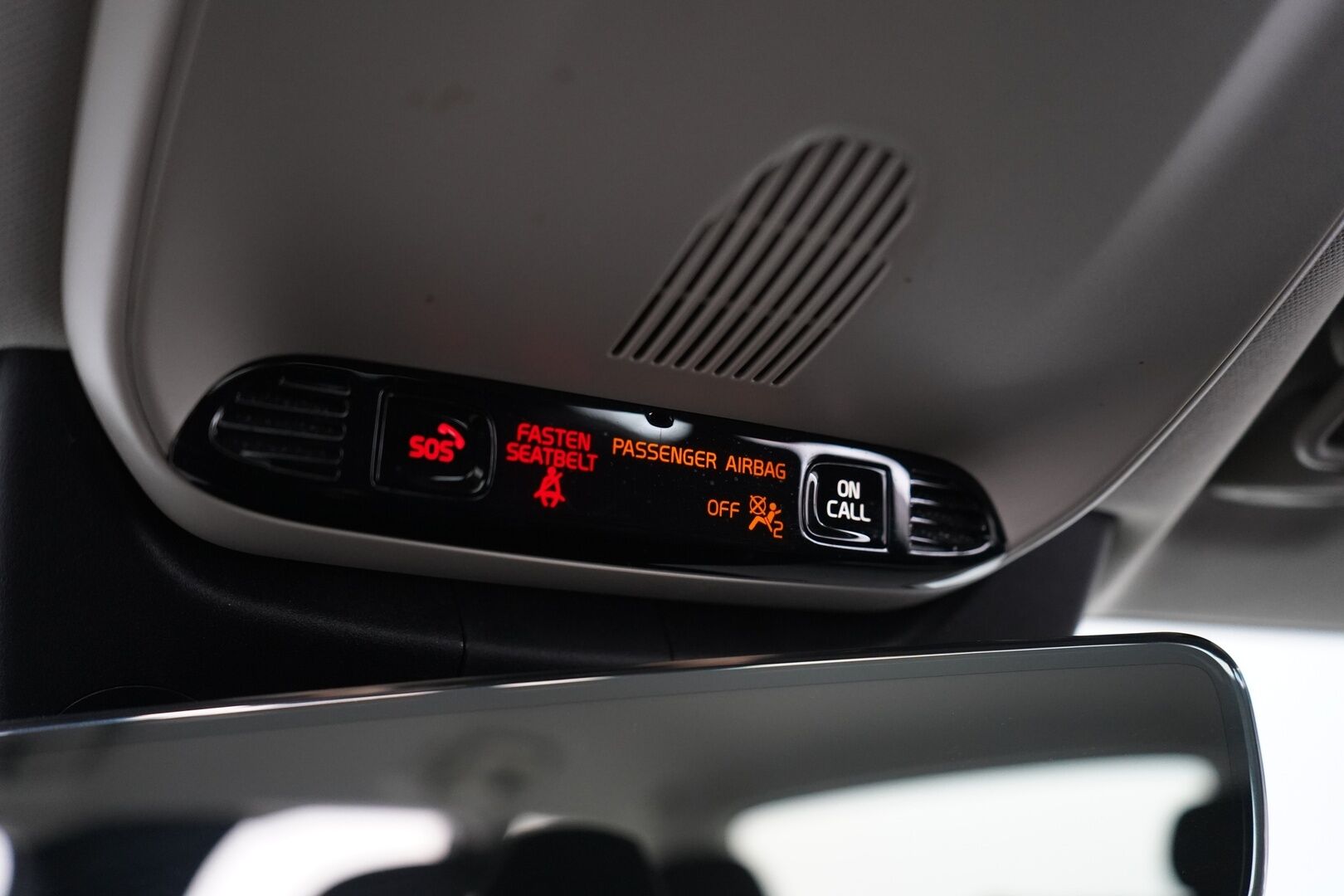 Volvo V90 2018 D3 AWD Business aut *Koukku / Webasto / ACC / Puolinahat / S.kontti* - Kahdet renkaat alumiinivantein / EI ADBLUE / Seuraava katsastus 21.7.2027 / Säännölliset huollot / Viimeisin huolto 07.2025 / Siisti - Osta nyt, maksa vasta ensi vuonna