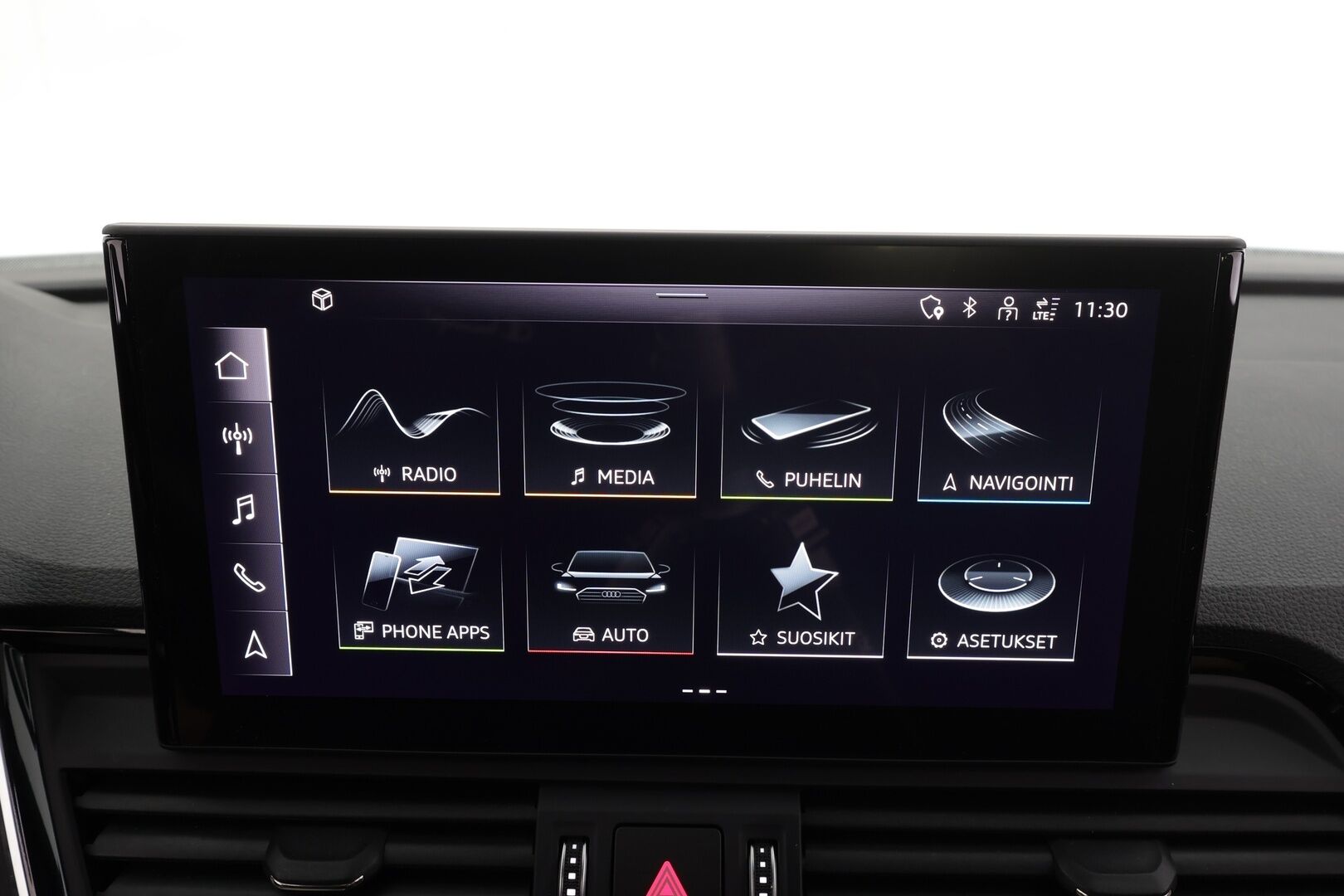 Audi Q5 2022 Advanced 50 TFSI e 220 kW quattro S tronic Electrified Edition * Adapt.Vakkari / Vetokoukku / Ilma-Alusta / LED / Sporttipenkit - Akku kuntotarkastettu / P.Kamera / Suomi-auto / 2x Latauskaapelit / Kahdet renkaat 