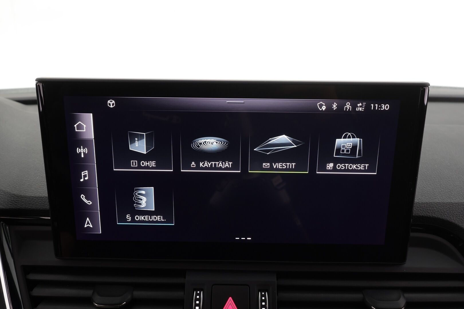 Audi Q5 2022 Advanced 50 TFSI e 220 kW quattro S tronic Electrified Edition * Adapt.Vakkari / Vetokoukku / Ilma-Alusta / LED / Sporttipenkit - Akku kuntotarkastettu / P.Kamera / Suomi-auto / 2x Latauskaapelit / Kahdet renkaat 