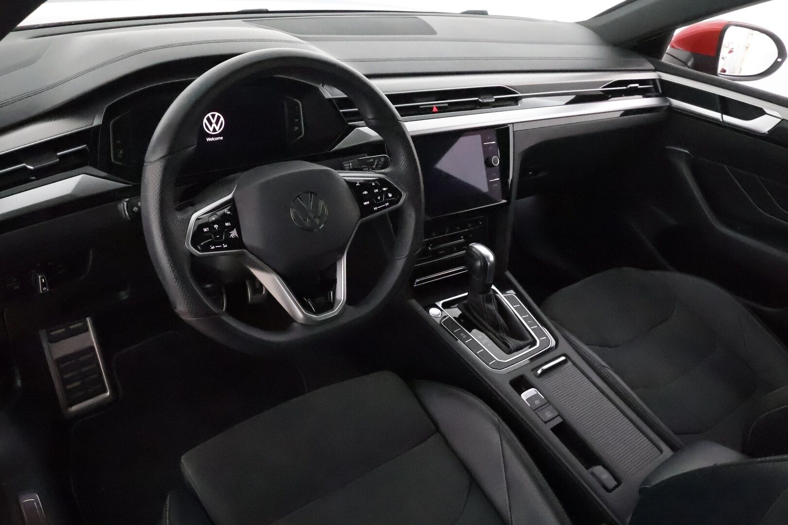 Volkswagen Arteon 2021 Shooting Brake R-Line 2,0 TDI SCR 110 kW *ACC / P.tutkat / Adapt.LED / Panorama / KeylessGo / Webasto* - KATSO KAMPANJAHINTA! / 1.Om Suomi-auto / Kahdet renkaat alumiinivantein / Viimeisin huolto 128tkm! / ALV - vähennyskelpoinen - Osta nyt, maksa vasta ensi vuonna