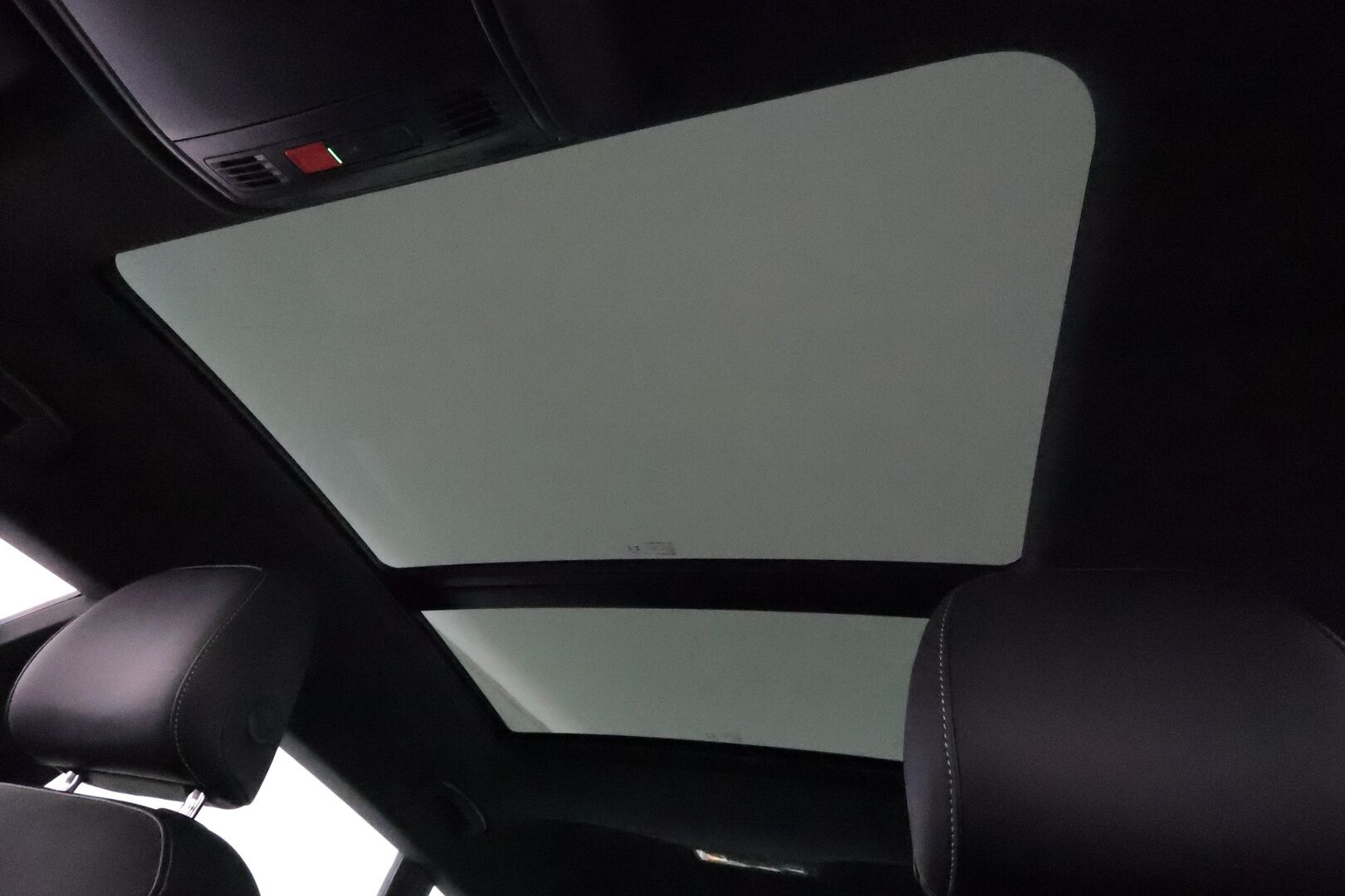 Volkswagen Arteon 2021 Shooting Brake R-Line 2,0 TDI SCR 110 kW *ACC / P.tutkat / Adapt.LED / Panorama / KeylessGo / Webasto* - KATSO KAMPANJAHINTA! / 1.Om Suomi-auto / Kahdet renkaat alumiinivantein / Viimeisin huolto 128tkm! / ALV - vähennyskelpoinen