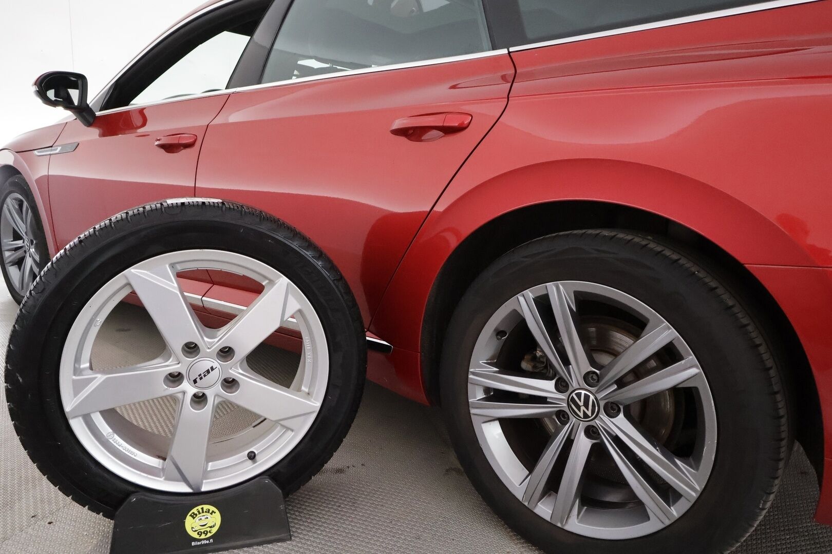 Volkswagen Arteon 2021 Shooting Brake R-Line 2,0 TDI SCR 110 kW *ACC / P.tutkat / Adapt.LED / Panorama / KeylessGo / Webasto* - KATSO KAMPANJAHINTA! / 1.Om Suomi-auto / Kahdet renkaat alumiinivantein / Viimeisin huolto 128tkm! / ALV - vähennyskelpoinen