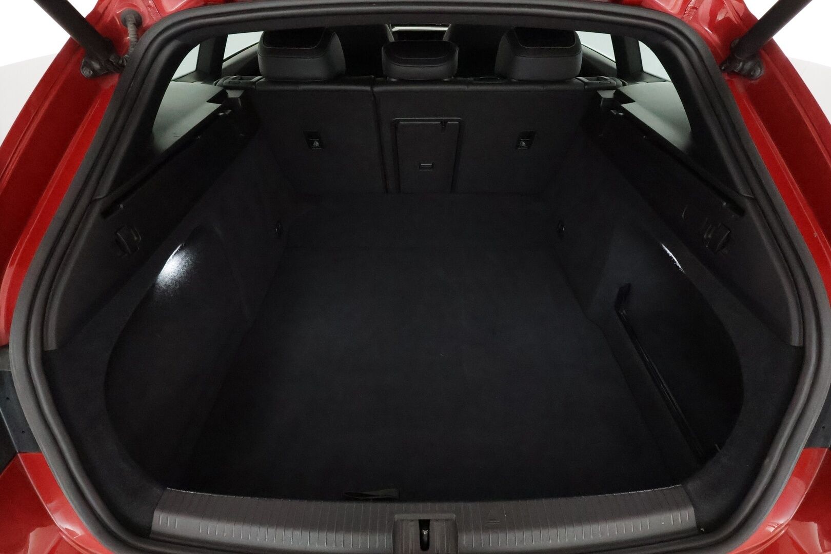 Volkswagen Arteon 2021 Shooting Brake R-Line 2,0 TDI SCR 110 kW *ACC / P.tutkat / Adapt.LED / Panorama / KeylessGo / Webasto* - KATSO KAMPANJAHINTA! / 1.Om Suomi-auto / Kahdet renkaat alumiinivantein / Viimeisin huolto 128tkm! / ALV - vähennyskelpoinen - Osta nyt, maksa vasta ensi vuonna