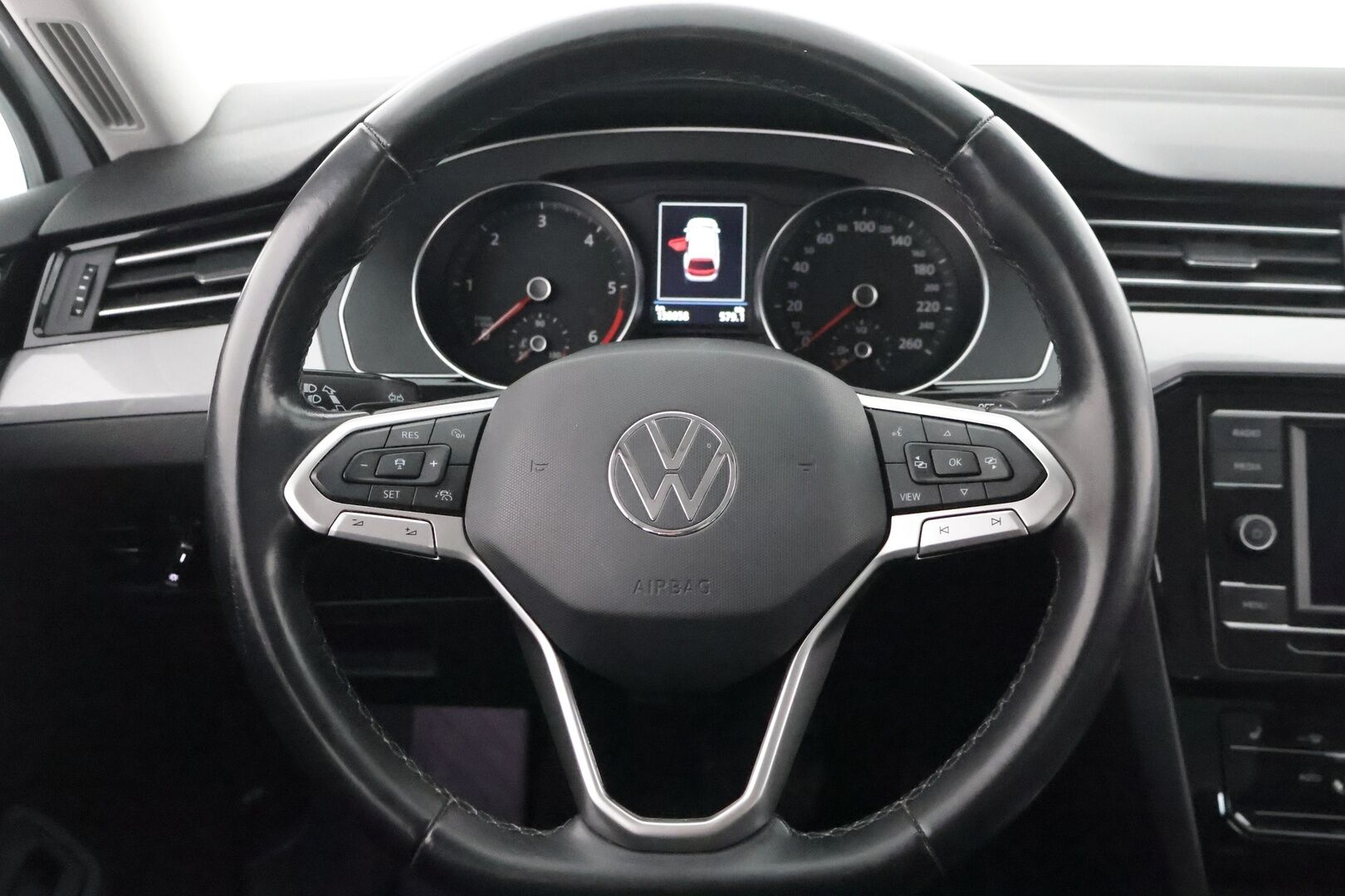 Volkswagen Passat 2021 Variant 2,0 TDI EVO SCR 110 kW DSG-automaatti** Koukku / Adapt.vakkari / P.tutkat / Aple&Android - 1-om Suomi-auto