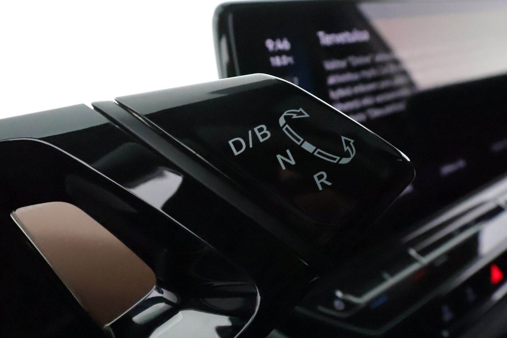 Volkswagen ID.4 2021 Pro Performance Business Max **Lämpöpumppu / Lasikatto / HUD / ACC / 360° / Matrix / Hierovat Sportpenkit Muistilla** - 1-om Suomi-auto / 2x Latauskaapelit / Kahdet Renkaat / Merkkihuollettu! / **HUIPPU KAMOILLA**