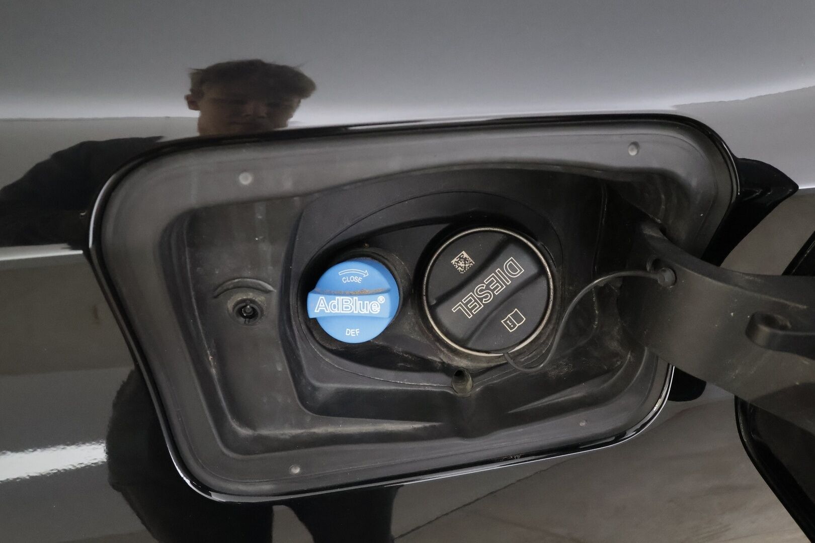 BMW 218 2021 F46 Gran Tourer 218d A xDrive Business Luxury * ACC / P.tutkat / Comfort Access / Panorama / Koukku / LED / Hifi * - Ruskeat nahat / 1.Om Suomi-auto / Kahdet renkaat aluvanteilla / Merkkihuollettu / Huippuvarusteet