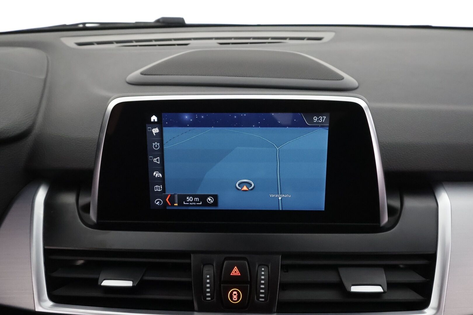 BMW 218 2021 F46 Gran Tourer 218d A xDrive Business Luxury * ACC / P.tutkat / Comfort Access / Panorama / Koukku / LED / Hifi * - Ruskeat nahat / 1.Om Suomi-auto / Kahdet renkaat aluvanteilla / Merkkihuollettu / Huippuvarusteet - HULLUT AVAJAISHULINAT KORKOTARJOUS 3,29 %