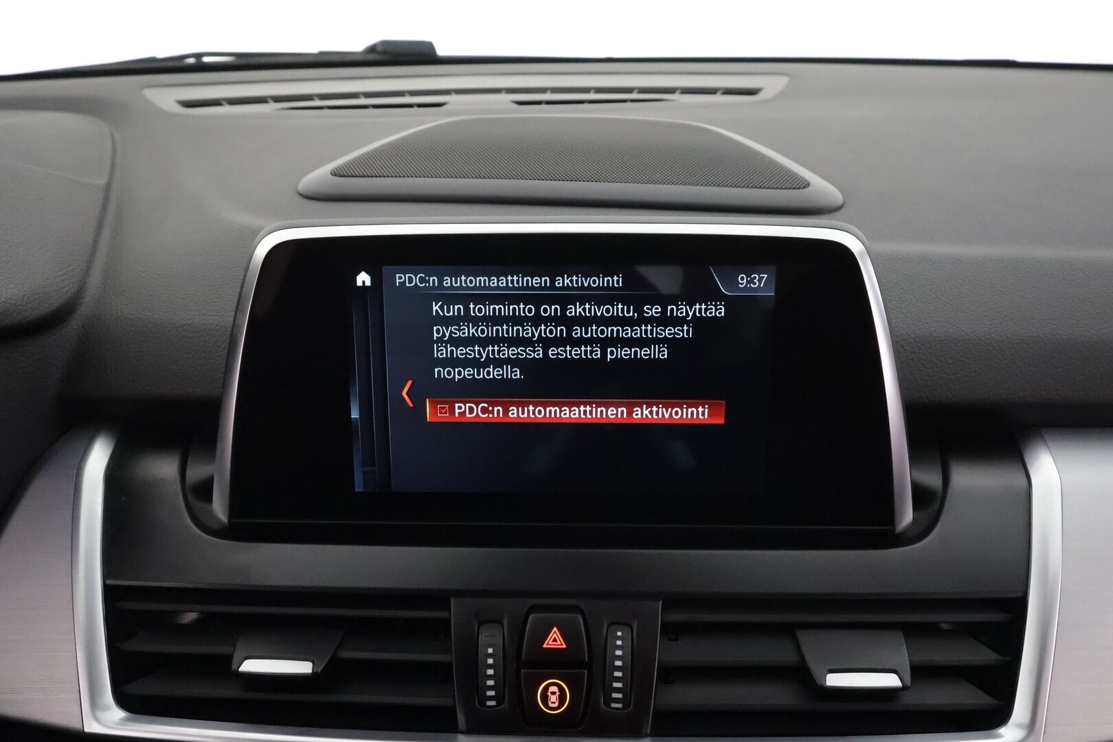 BMW 218 2021 F46 Gran Tourer 218d A xDrive Business Luxury * ACC / P.tutkat / Comfort Access / Panorama / Koukku / LED / Hifi * - Ruskeat nahat / 1.Om Suomi-auto / Kahdet renkaat aluvanteilla / Merkkihuollettu / Huippuvarusteet - HULLUT AVAJAISHULINAT KORKOTARJOUS 3,29 %