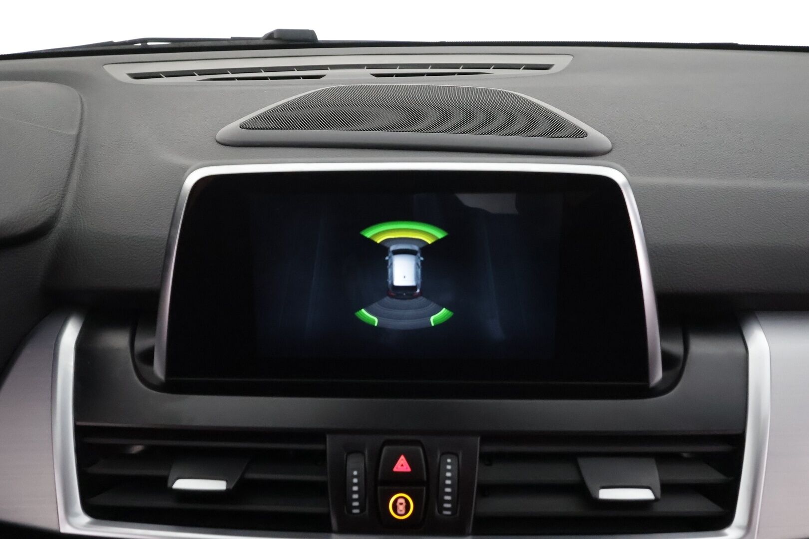 BMW 218 2021 F46 Gran Tourer 218d A xDrive Business Luxury * ACC / P.tutkat / Comfort Access / Panorama / Koukku / LED / Hifi * - Ruskeat nahat / 1.Om Suomi-auto / Kahdet renkaat aluvanteilla / Merkkihuollettu / Huippuvarusteet