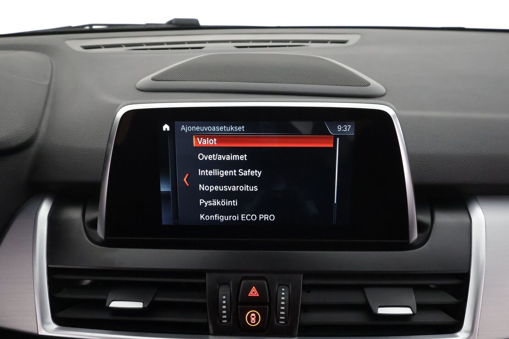 BMW 218 2021 F46 Gran Tourer 218d A xDrive Business Luxury * ACC / P.tutkat / Comfort Access / Panorama / Koukku / LED / Hifi * - Ruskeat nahat / 1.Om Suomi-auto / Kahdet renkaat aluvanteilla / Merkkihuollettu / Huippuvarusteet