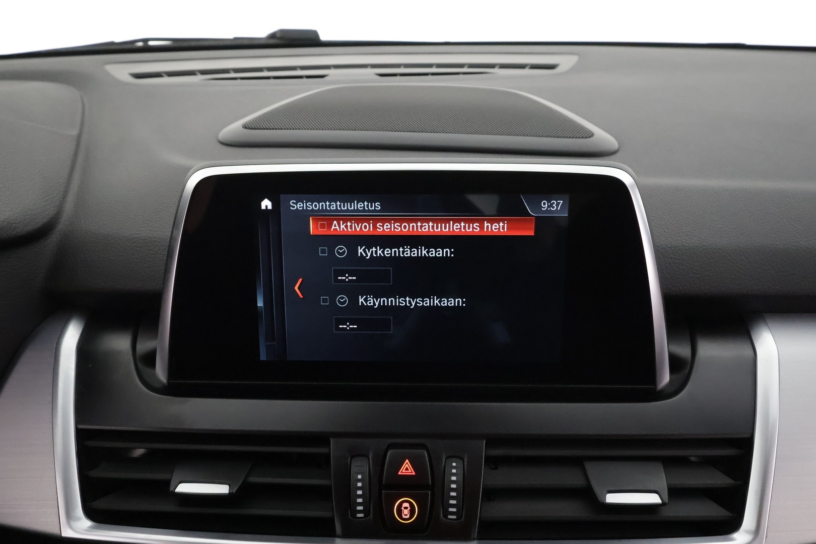 BMW 218 2021 F46 Gran Tourer 218d A xDrive Business Luxury * ACC / P.tutkat / Comfort Access / Panorama / Koukku / LED / Hifi * - Ruskeat nahat / 1.Om Suomi-auto / Kahdet renkaat aluvanteilla / Merkkihuollettu / Huippuvarusteet