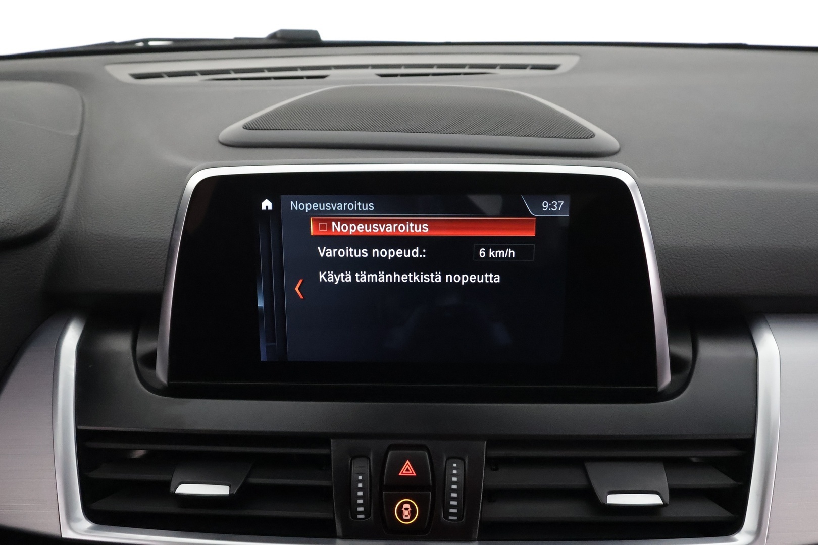 BMW 218 2021 F46 Gran Tourer 218d A xDrive Business Luxury * ACC / P.tutkat / Comfort Access / Panorama / Koukku / LED / Hifi * - Ruskeat nahat / 1.Om Suomi-auto / Kahdet renkaat aluvanteilla / Merkkihuollettu / Huippuvarusteet