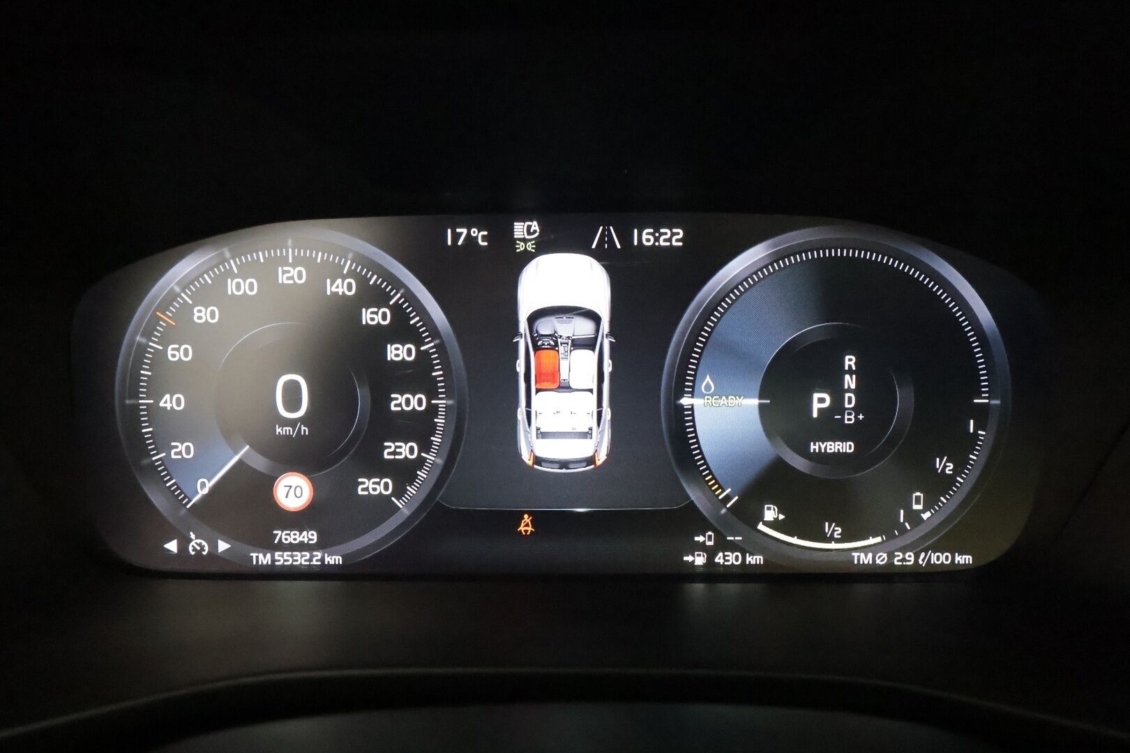 Volvo XC40 2022 T4 TwE Business Inscription Expression Edition **1.om Suomi-auto / koukku / P. Kamera / LED-valot / Kaistavahti** - 3,99 % KORKOTARJOUS TÄHÄN AUTOON - Digimittaristo / Apple&Android / KeylessGO / 2x Renkaat