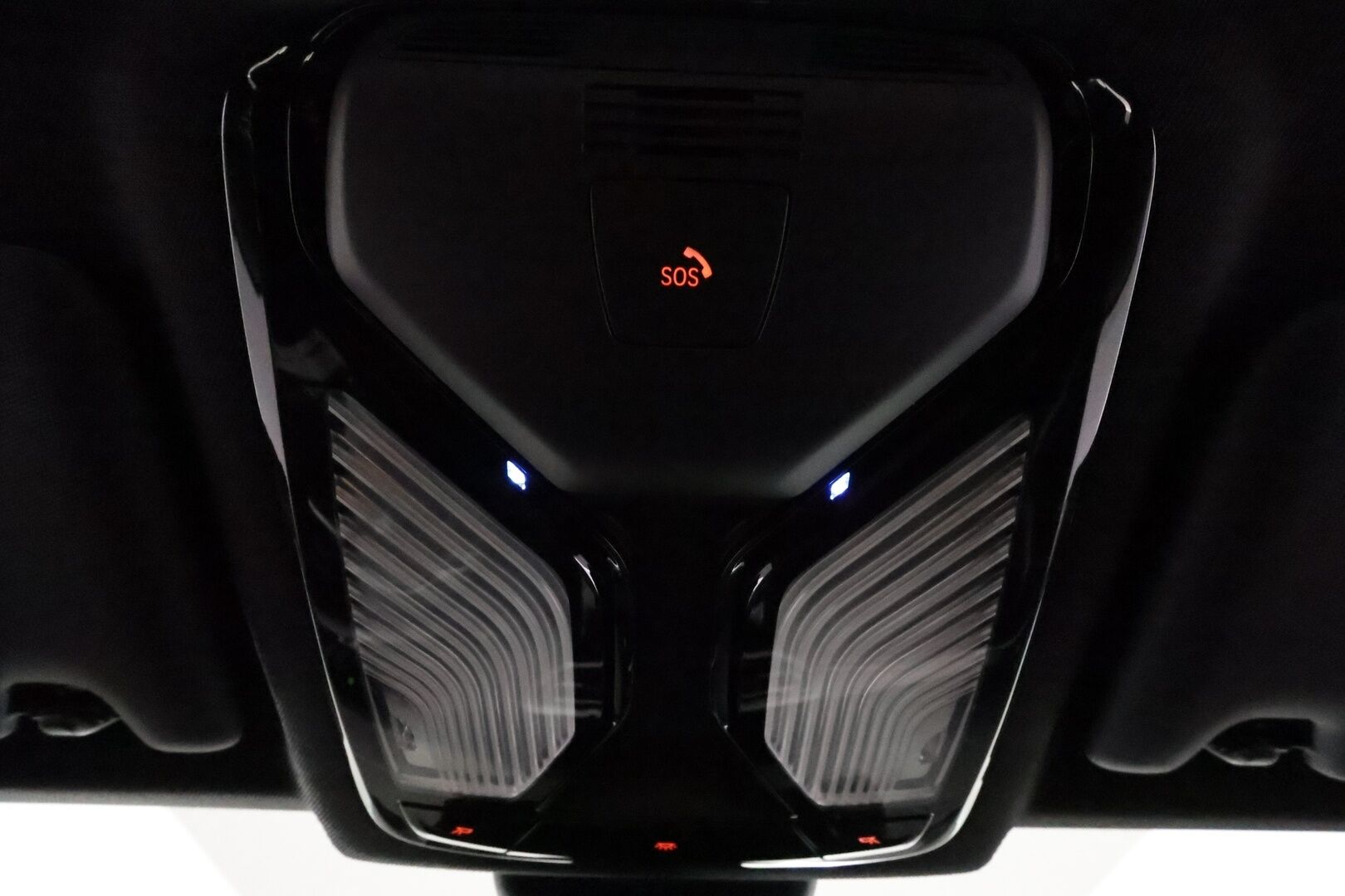 BMW 320 2022 G20 A Charged Edition M Sport **Vakkari / Hifi / P.tutkat / Nahka-Alcantara / Navi / LED** - 1.Om Suomi-auto / Kahdet renkaat aluvanteilla / Akku kuntotarkastettu SOH 92,1% / Juuri huollettu! - HULLUT JOULUT KORKOTARJOUS 2,49% 