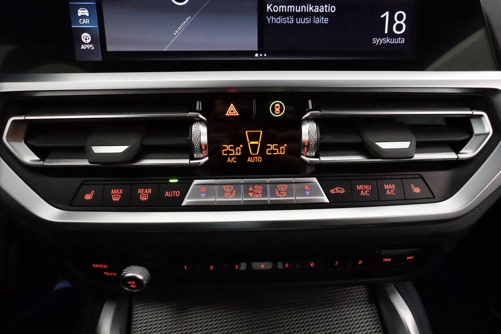 BMW 320 2022 G20 A Charged Edition M Sport **Vakkari / Hifi / P.tutkat / Nahka-Alcantara / Navi / LED** - 1.Om Suomi-auto / Kahdet renkaat aluvanteilla / Akku kuntotarkastettu SOH 92,1% / Juuri huollettu!