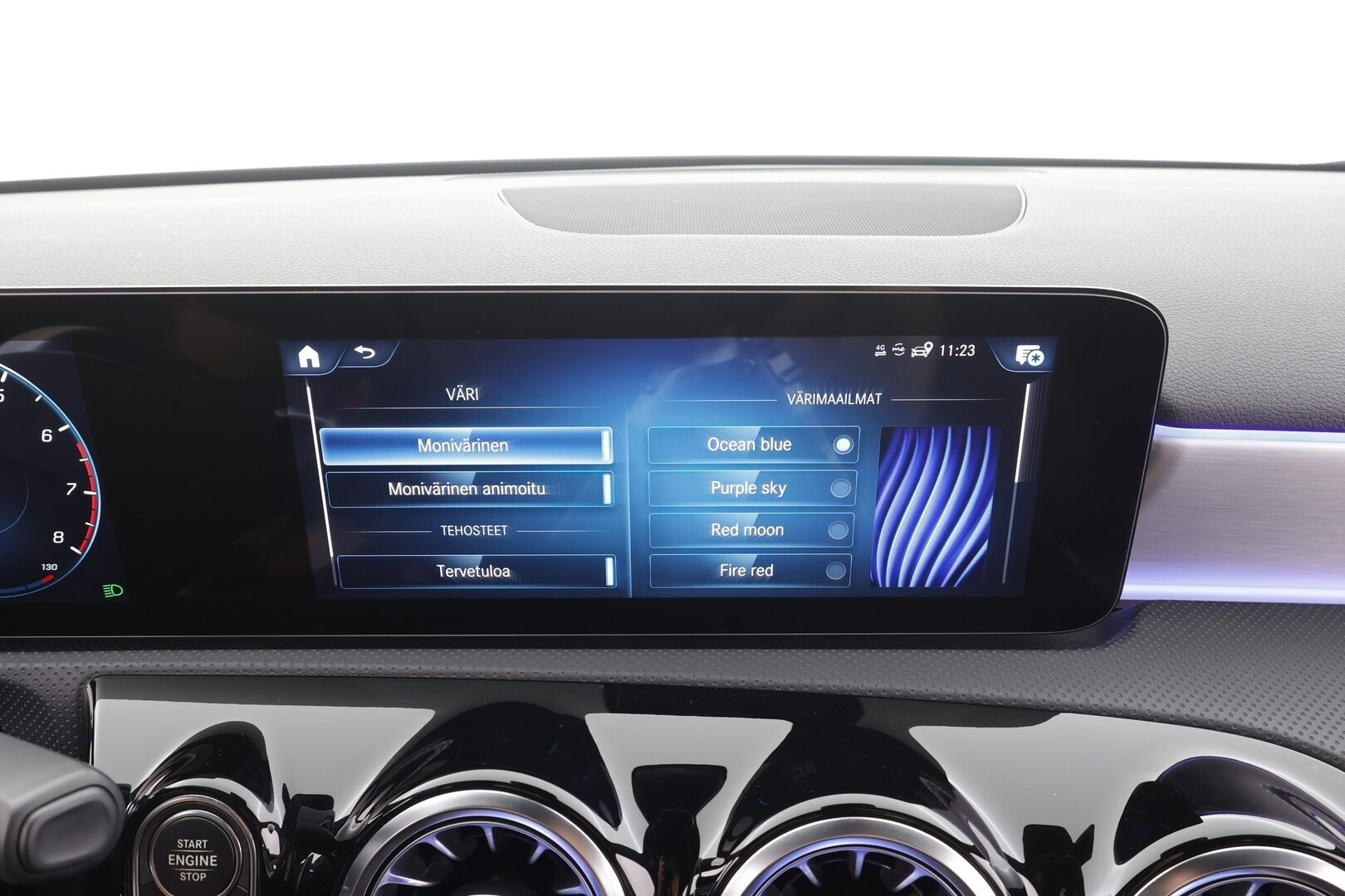 Mercedes-Benz A 2022 250 4MATIC A Business AMG - | Widescreen | Nahka-alcantara | Ambient light | Sporttipenkit | Lane Assist | P.kamera | Vakkari | Lohko+sisälämmitin | LED | 2x renkaat aluin |