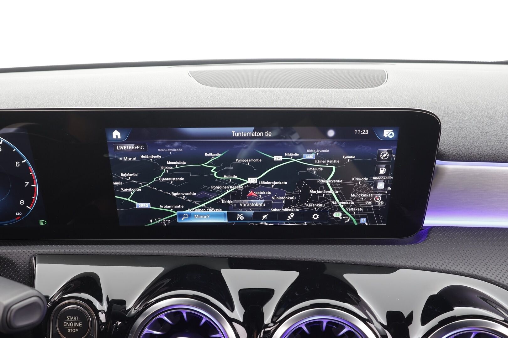 Mercedes-Benz A 2022 250 4MATIC A Business AMG - | Widescreen | Nahka-alcantara | Ambient light | Sporttipenkit | Lane Assist | P.kamera | Vakkari | Lohko+sisälämmitin | LED | 2x renkaat aluin |