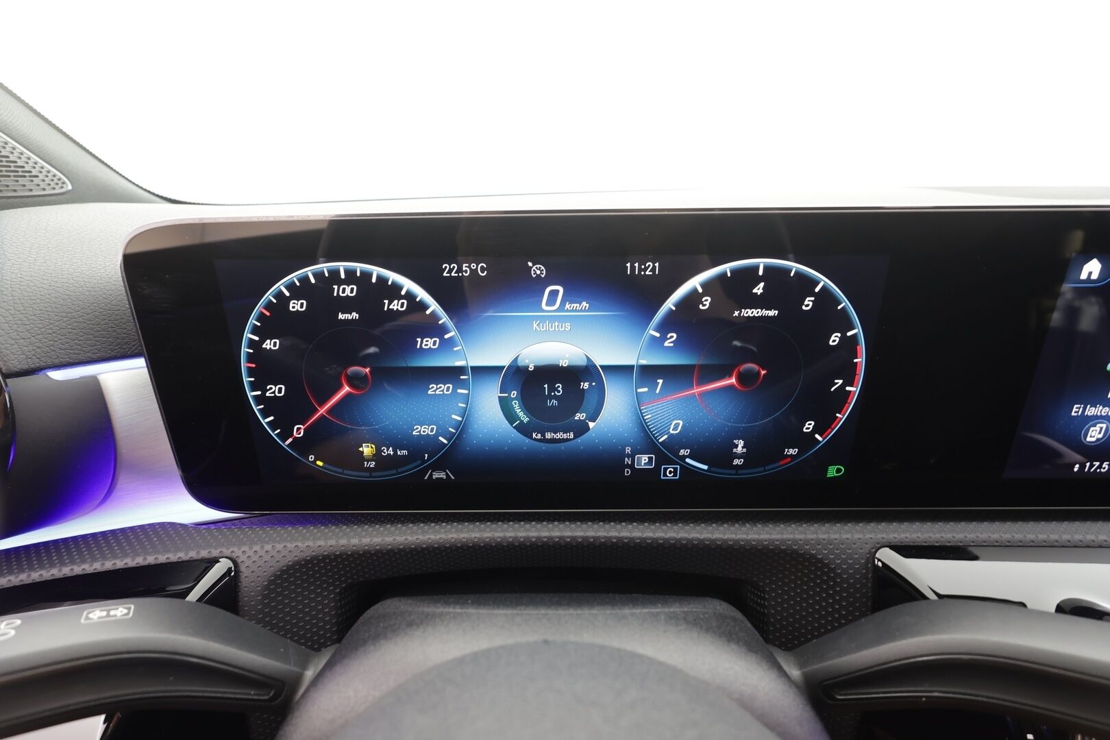 Mercedes-Benz A 2022 250 4MATIC A Business AMG - | Widescreen | Nahka-alcantara | Ambient light | Sporttipenkit | Lane Assist | P.kamera | Vakkari | Lohko+sisälämmitin | LED | 2x renkaat aluin |