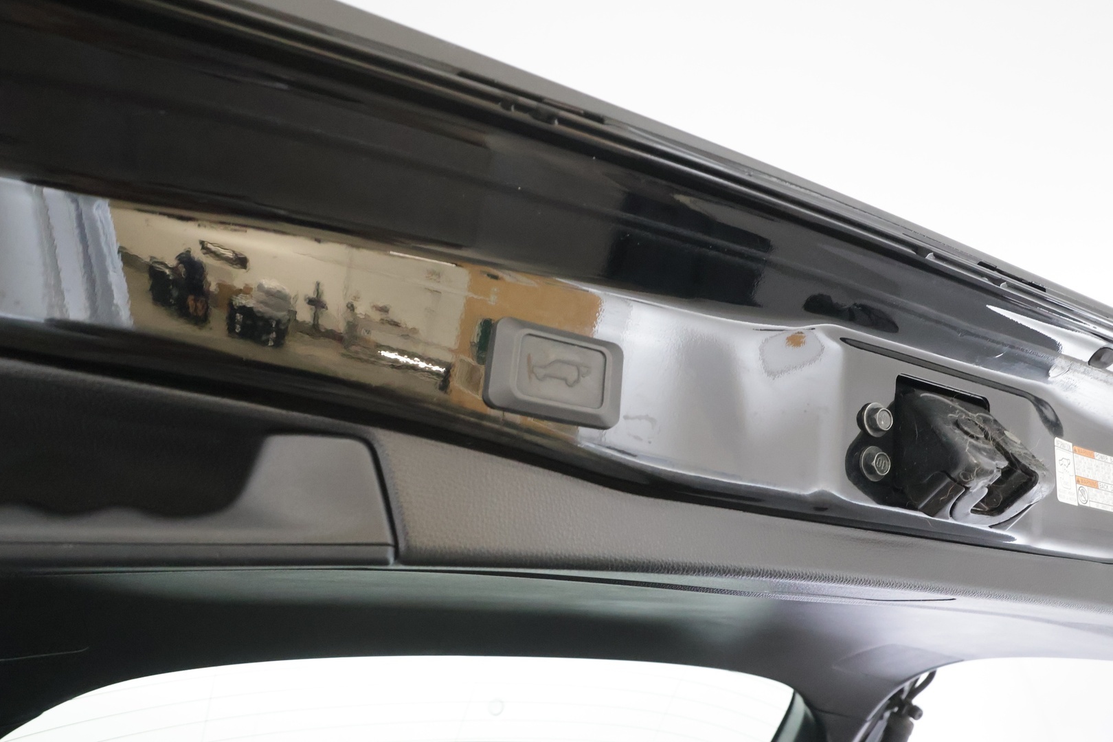 Toyota RAV4 2022 2,5 Hybrid Plus Edition - | ACC | LED | Ratinlämmitys | P.Kamera | Apple&Android | 1.Om Suomi-auto | Kahdet Renkaat |