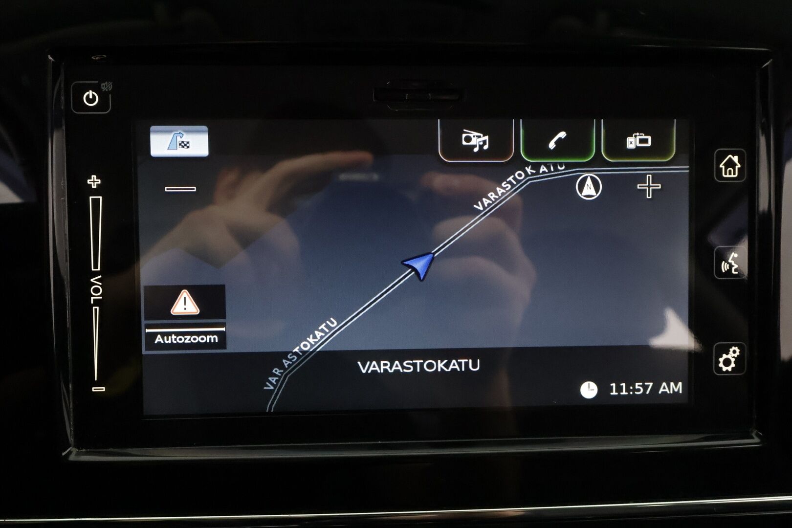 Suzuki Vitara 2017 1,4 BOOSTERJET 4WD S 6AT - | ACC | Koukku | Nahka-alcantara | P.kamera ja tutkat | Navi | Keyless | LED | Hätäjarrutusavustin | Lohko+sisähaara | 2x renkaat aluin | 