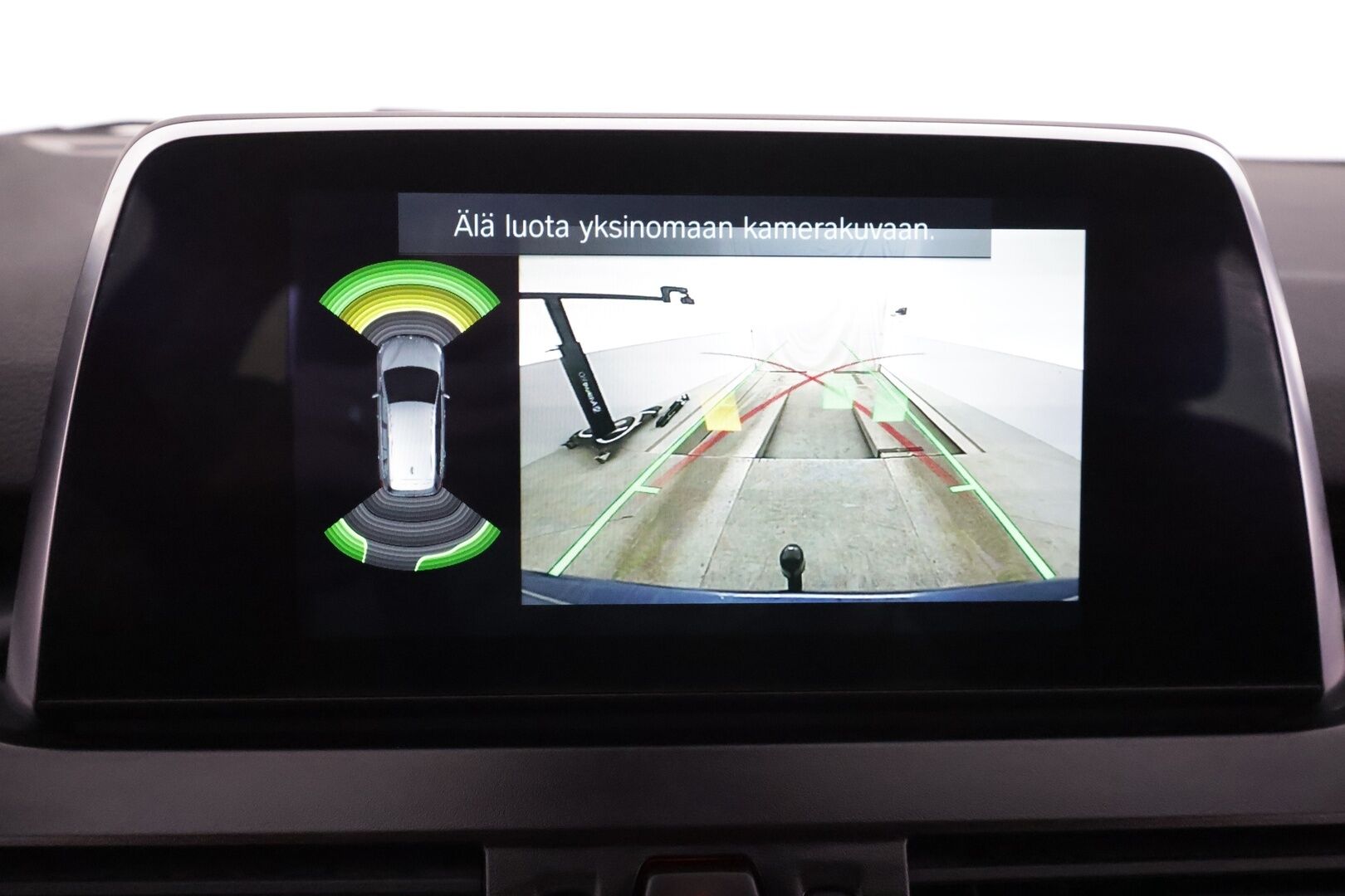 BMW 218 2022 F46 Gran Tourer 218d A Business Luxury 7-P * Koukku / P.kamera / LED / Navi / Nahat / Vakkari / Lohko+SIsä * - Comfort Access / Sähköluukku / 1.Om Suomi-auto / Kahdet renkaat aluvanteilla / Merkkihuollettu - HULLUT AVAJAISHULINAT KORKOTARJOUS 3,29 %