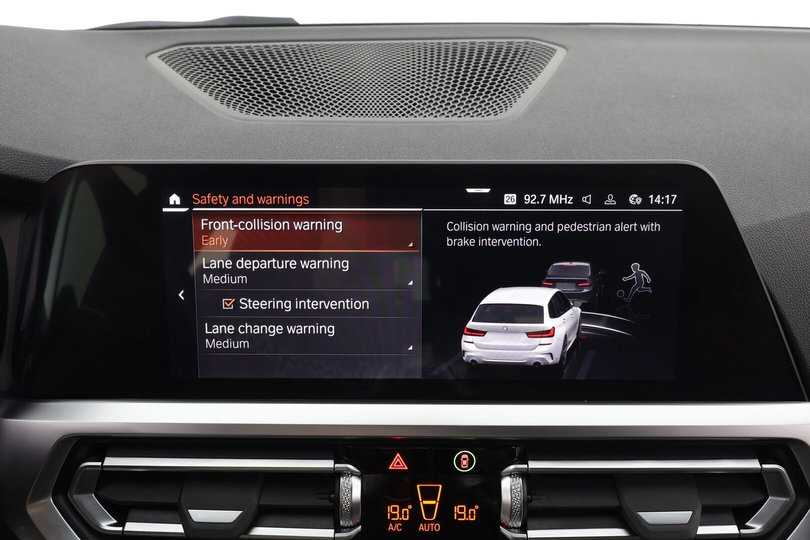 BMW 320 2022 G21 Touring 320d A xDrive Business M Sport MHEV * Webasto / Koukku / ACC / LED / Sportpenkit / P.kamera / Navi * - 1-om Suomi-auto / Kahdet renkaat / Merkkihuollettu! - Osta nyt, maksa vasta ensi vuonna