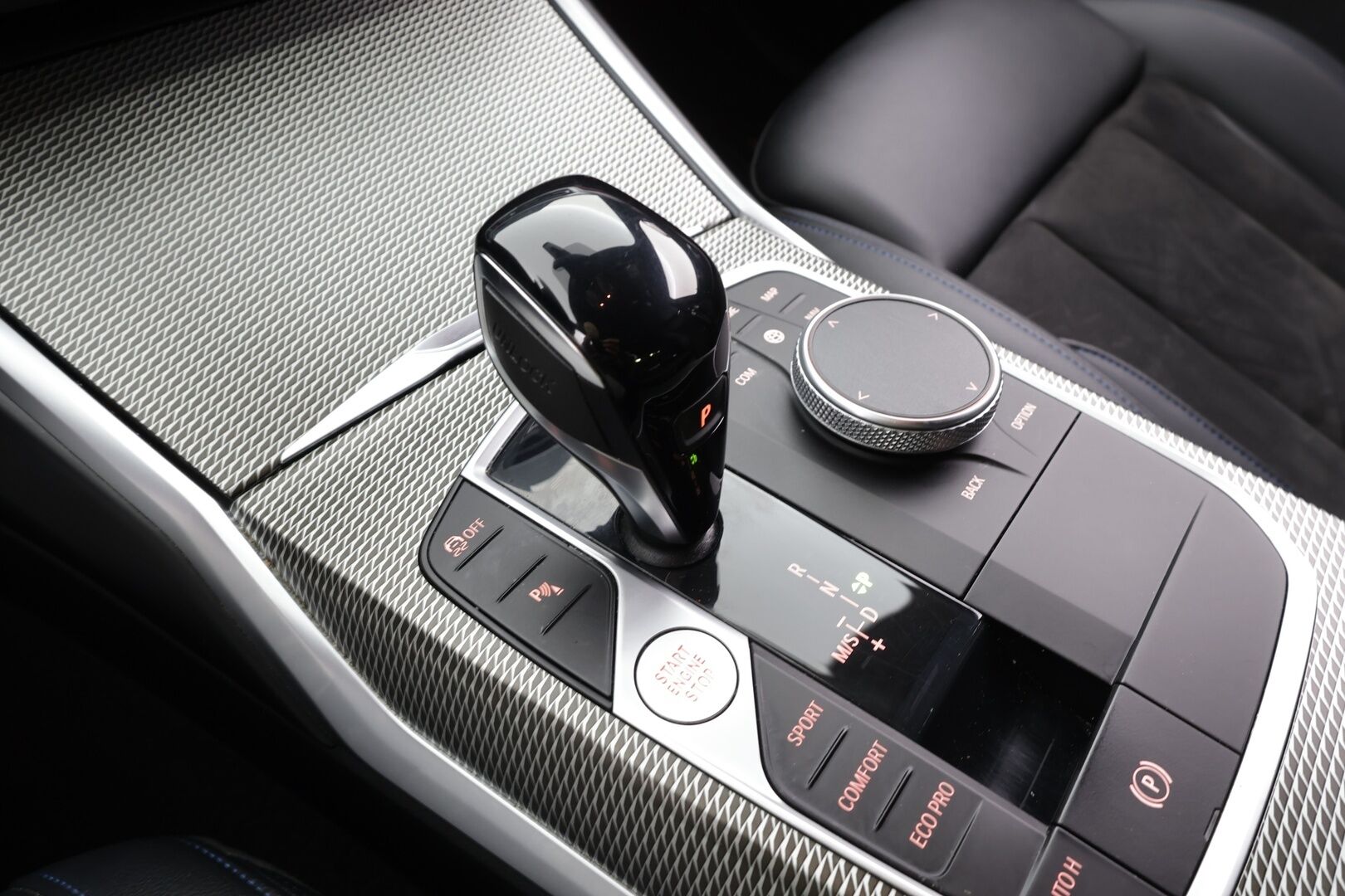 BMW 320 2022 G21 Touring 320d A xDrive Business M Sport MHEV * Webasto / Koukku / ACC / LED / Sportpenkit / P.kamera / Navi * - 1-om Suomi-auto / Kahdet renkaat / Merkkihuollettu! - Osta nyt, maksa vasta ensi vuonna