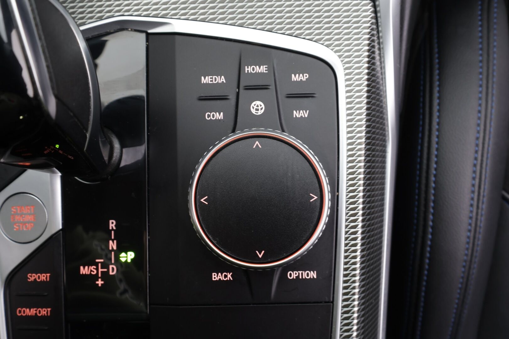 BMW 320 2022 G21 Touring 320d A xDrive Business M Sport MHEV * Webasto / Koukku / ACC / LED / Sportpenkit / P.kamera / Navi * - 1-om Suomi-auto / Kahdet renkaat / Merkkihuollettu! - Osta nyt, maksa vasta ensi vuonna