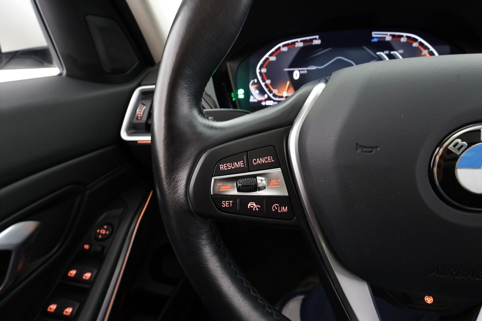 BMW 320 2022 G21 Touring 320d A xDrive Business Luxury MHEV * ACC / Webasto / Panorama / koukku / Hifi / Comfort Access * - 1.Om Suomi-auto /Merkkihuollettu / Kahdet renkaat - HULLUT JOULUT KORKOTARJOUS 2,49% 