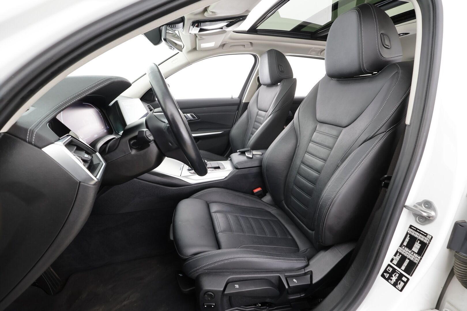 BMW 320 2022 G21 Touring 320d A xDrive Business Luxury MHEV * ACC / Webasto / Panorama / koukku / Hifi / Comfort Access * - 1.Om Suomi-auto /Merkkihuollettu / Kahdet renkaat - HULLUT JOULUT KORKOTARJOUS 2,49% 