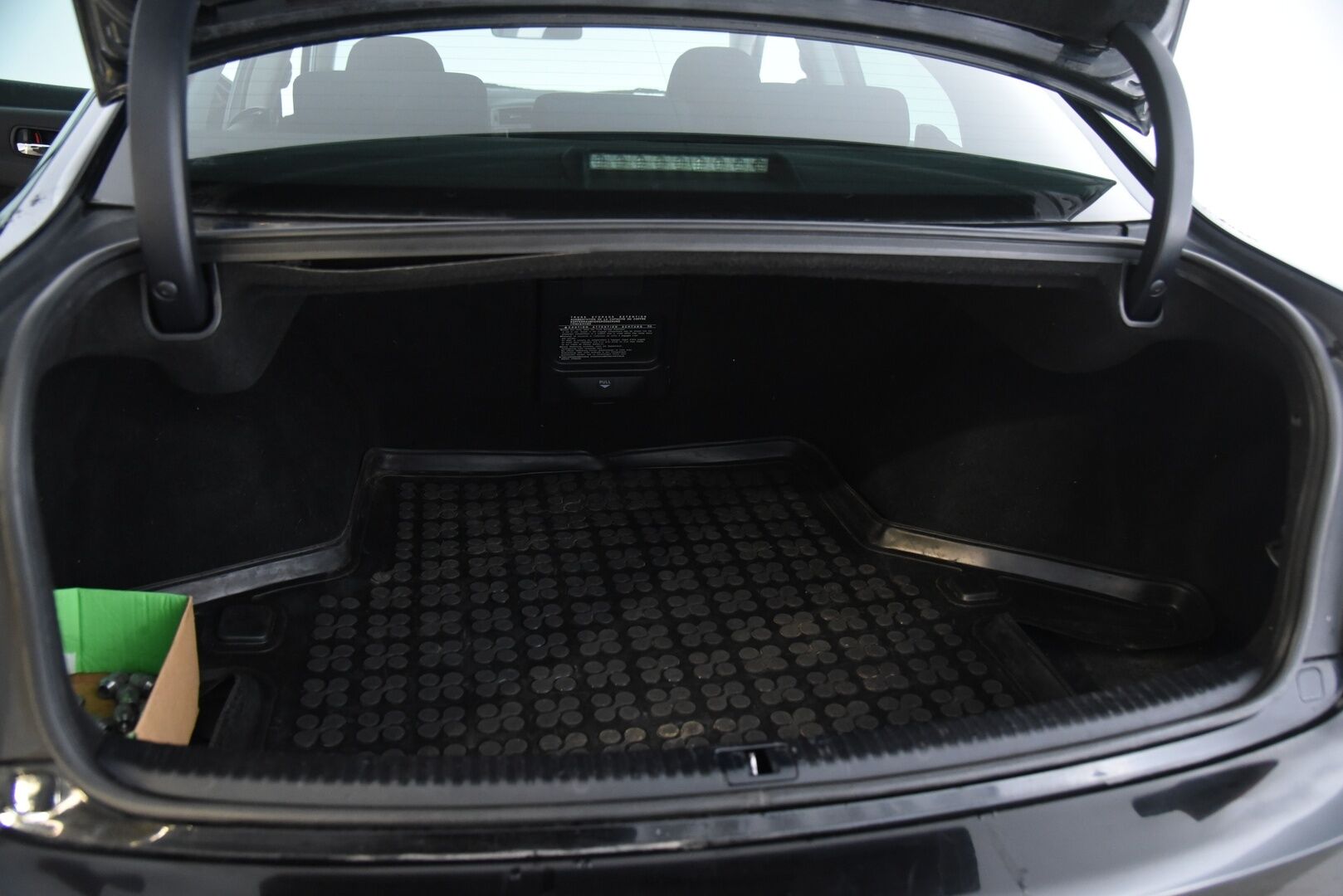 Lexus IS 2007 250 ** Vakionopeudensäädin / P-tutkat / Xenon / Keyless / 2x Erikoisvanteet / Huoltokirja / Juuri katsastettu! ** - | Vakionopeudensäädin | KeyLess Go | Huoltokirja | Peruutustutkat | Kahdet renkaat vanteineen | Isofix | Xenon |